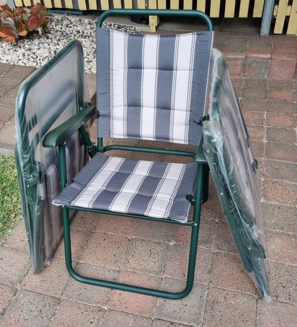 outdoor folding patio chairs with arms