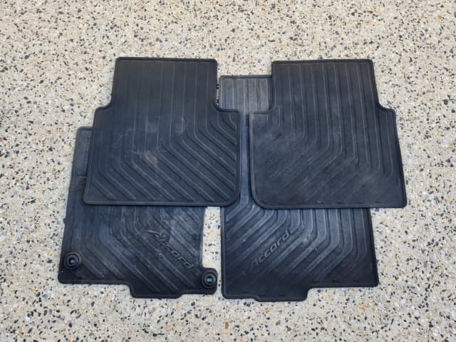 Genuine honda deals accord floor mats