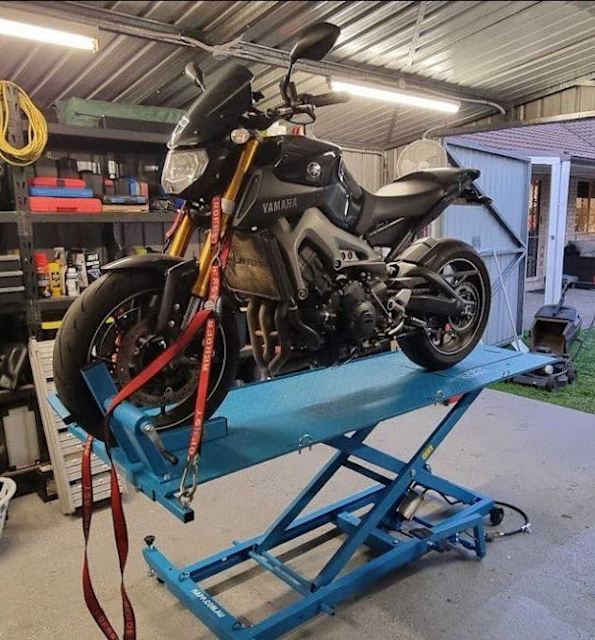 HAPP bike lift stand hoist all sizes MC20 MC40 Willow Vale QLD or post