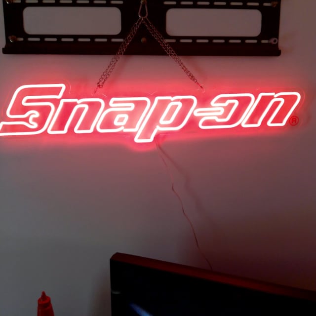 snap on neon light