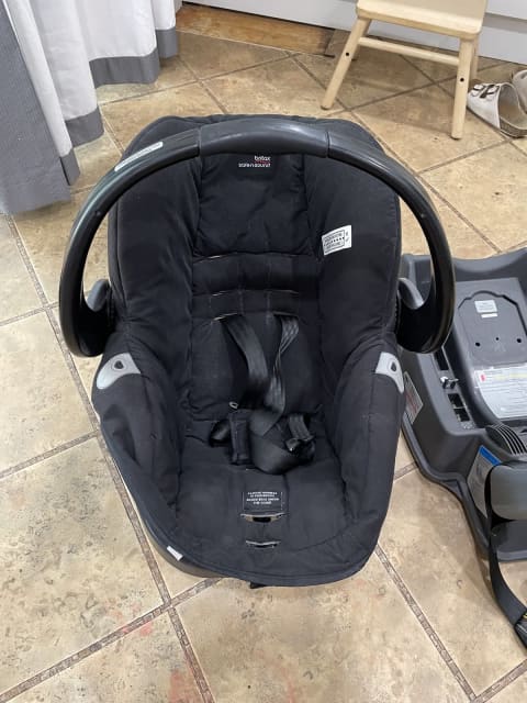 Britax b safe outlet capsule