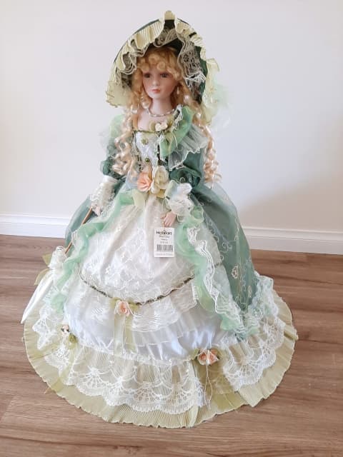 AS NEW LARGE HOMEART BISQUE PORCELAIN 78CM CRINOLINE DOLL OLIVIA ...