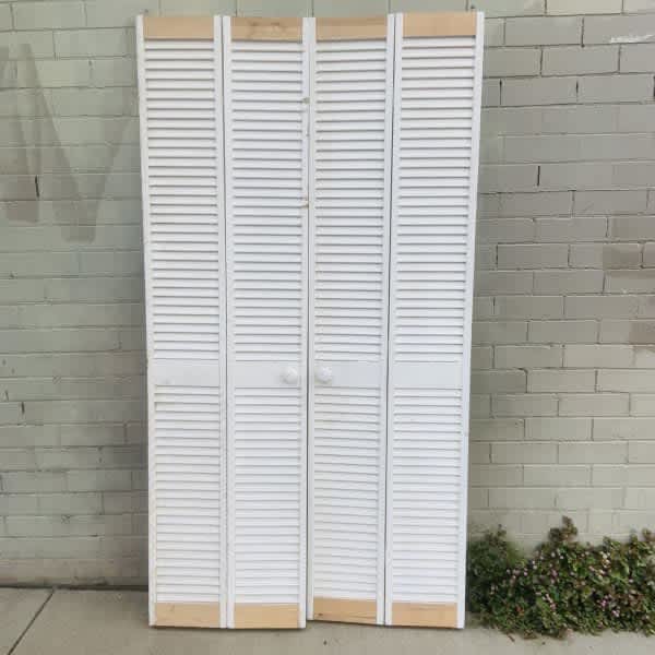 4x 201x29.8cm White Natural wooden louvre bifold 4 doors Building