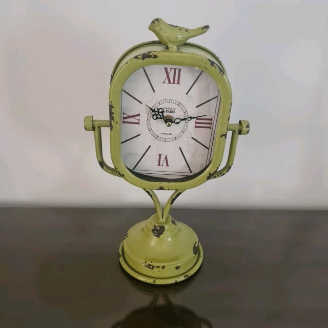 Coloured Metal Green Table Clock Antique Style Clocks Gumtree