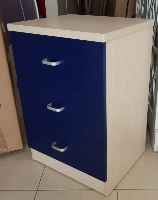 3 drawer bedside table high quality brand new Bedside Tables