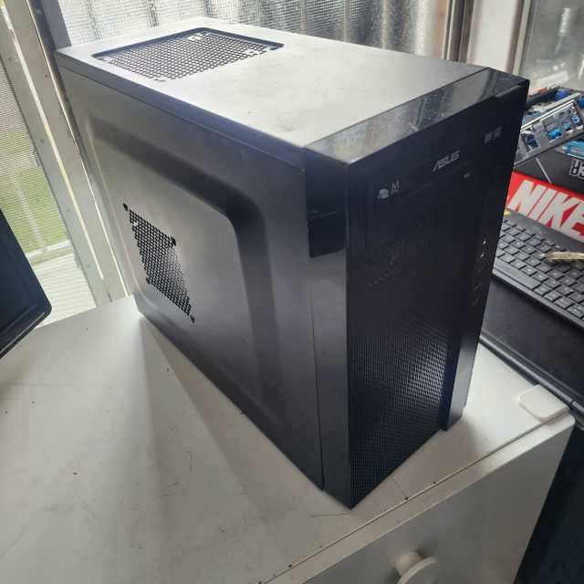 Esports Gaming PC / Intel i5 6600K / GTX1060 / 16GB / 500GB SSD