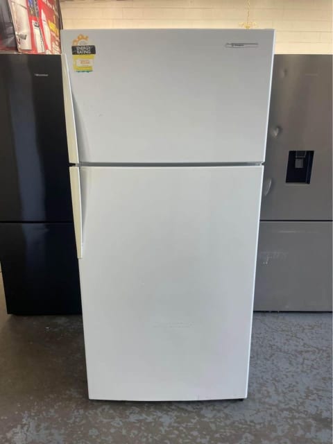 westinghouse 400 litre fridge freezer