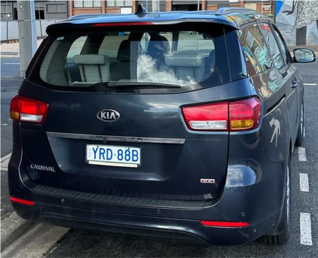 2016 KIA CARNIVAL S 6 SP AUTOMATIC 4D WAGON Cars, Vans & Utes