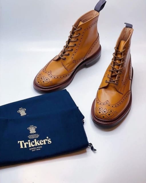 Tricker's CHUKKA BOOTS | www.trevires.be