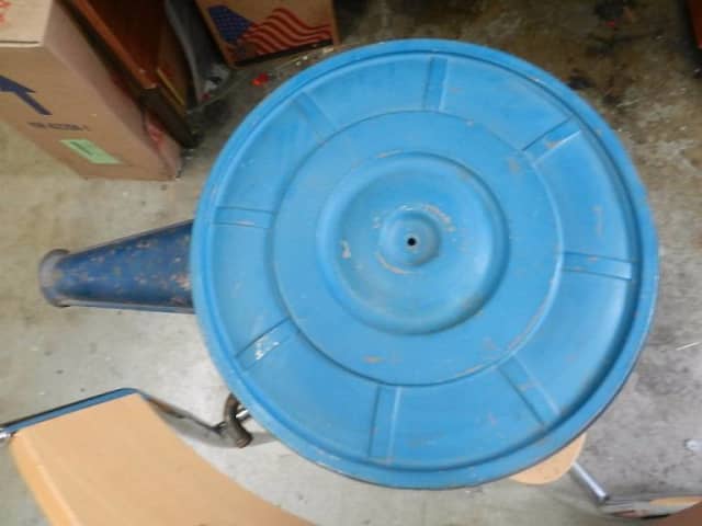 FORD FALCON AIR CLEANER | Other Parts & Accessories | Gumtree Australia ...