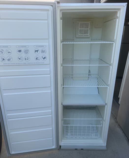 Warranty 303L Upright Freezer Westinghouse Frost Free H1570 W600 D640