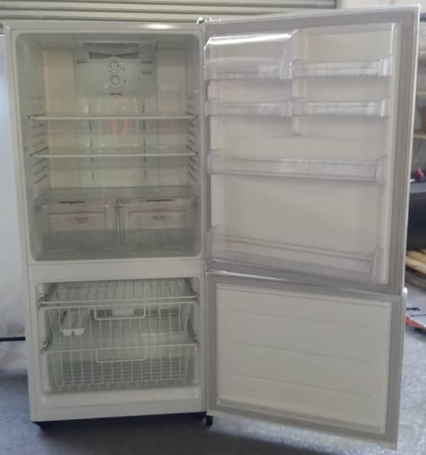 kelvinator 430l fridge