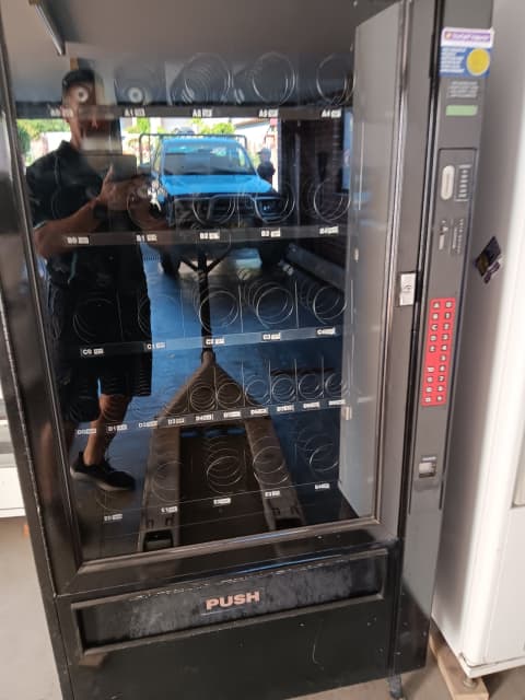 Polyvend W30 Vending Snack Machine | Miscellaneous Goods | Gumtree ...