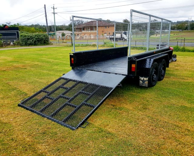 10x5 Tandem trailer with cage fold down RAMP rego spare jockey wheel