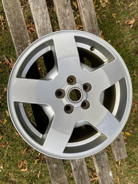 Discovery 3 Oem 18 Inch Alloy Wheel Wheels Tyres And Rims Gumtree Australia Boroondara Area 7979