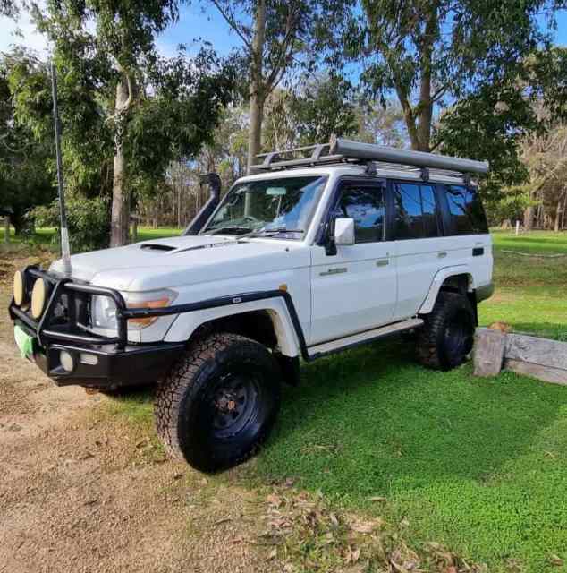 2012 Toyota Land Cruiser GXL loaded with extras Cars, Vans & Utes