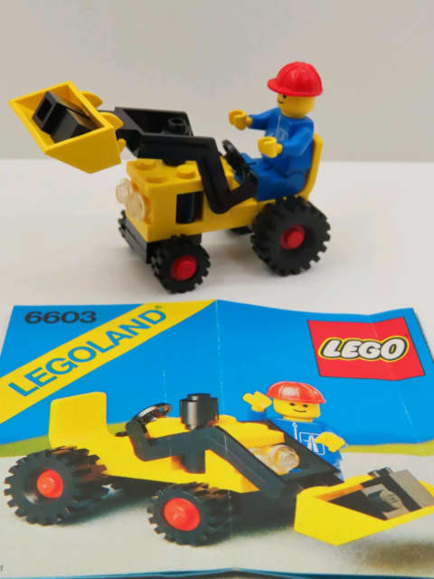 Five Vintage Lego Sets 