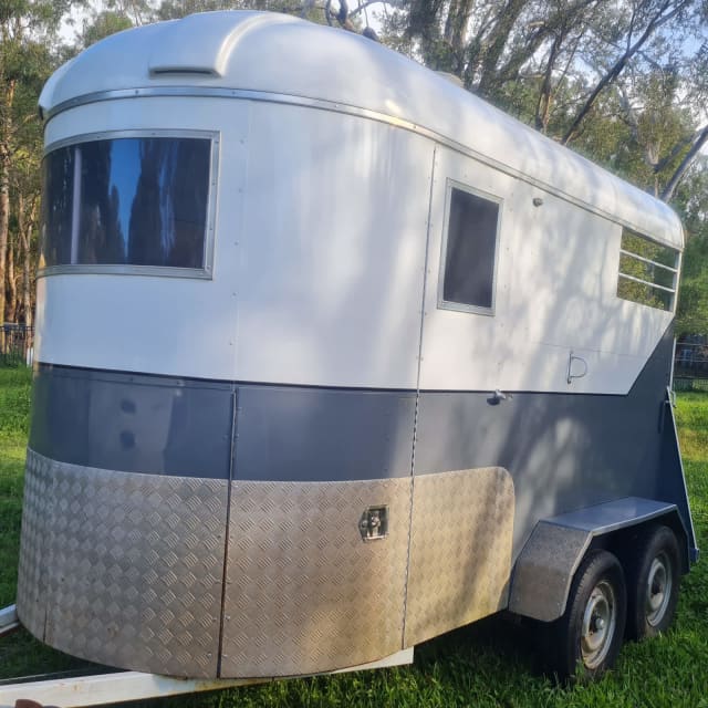 Western Star, double horse float, great condition, RWC Trailers