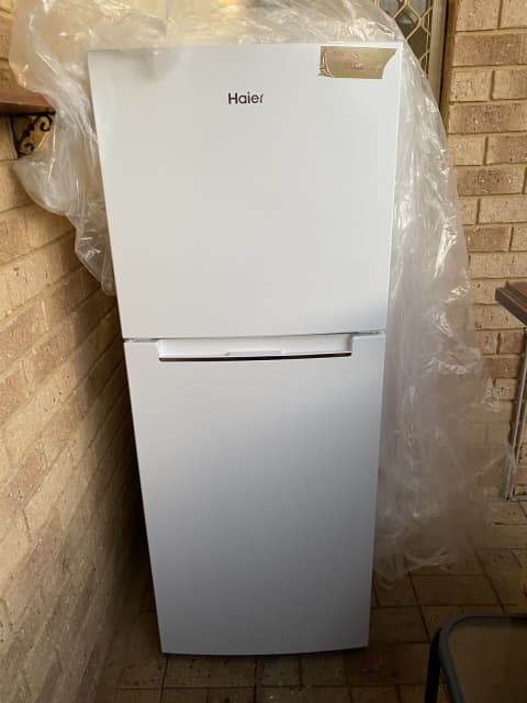 58cm fridge freezer