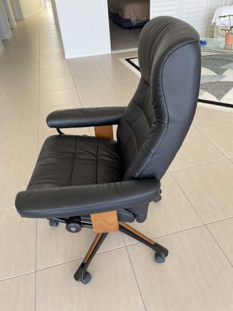 stressless chairs gold coast