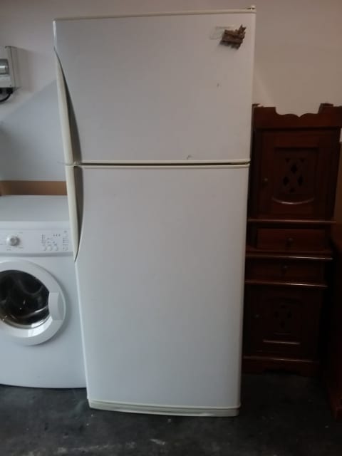 westinghouse 423 fridge