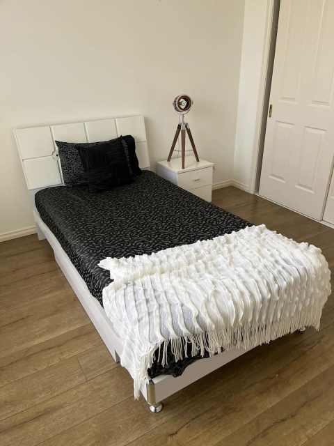 single bed frame with mattress included