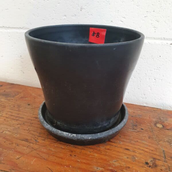 Plant pot with attached drip tray 2 available Pots & Garden Beds in