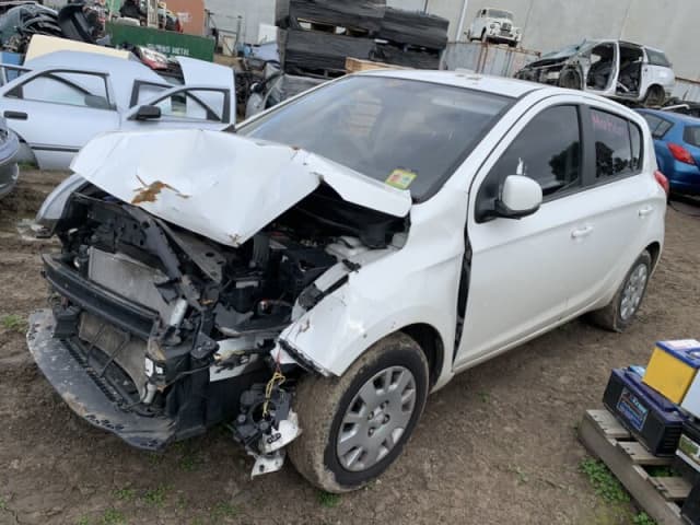 WRECKING 2013 HYUNDAI I20 MANY PARTS AVAILABLE CHEAP!! ENQUIRE ...