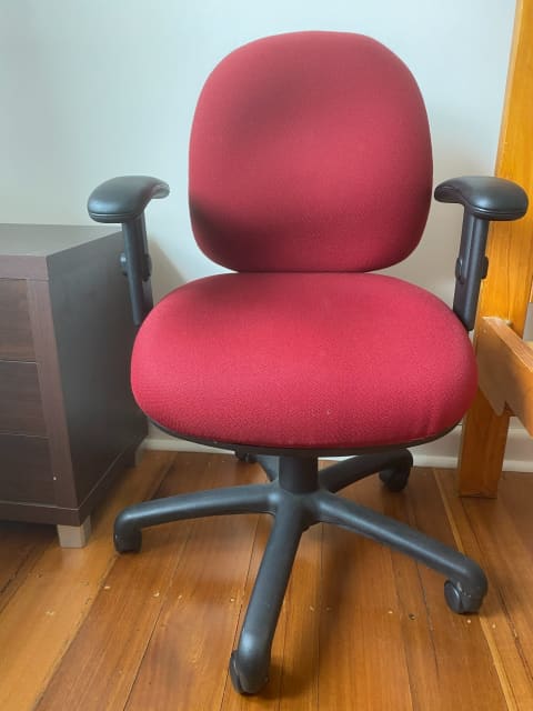 desk chair with arms under $50