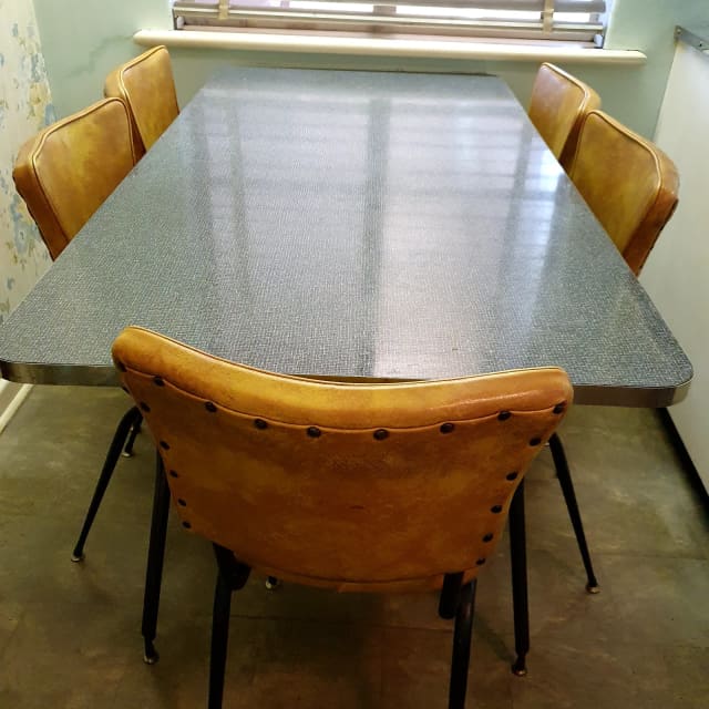 RETRO Laminex Kitchen Table and 5 Chairs Dining Tables Gumtree
