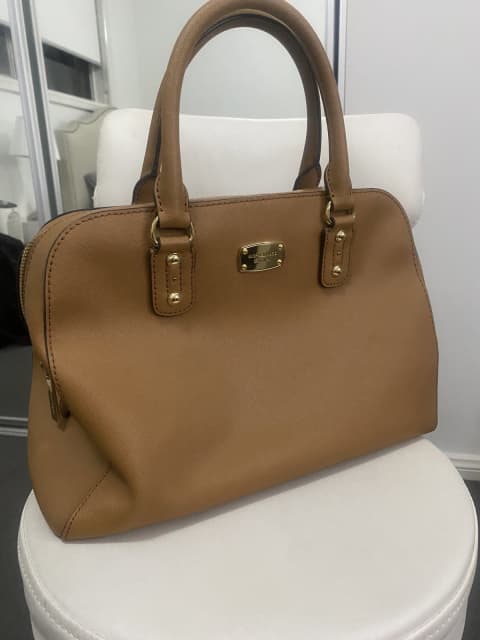 Michael kors outlet handbags dfo