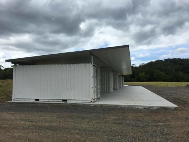 Shipping Container Corner lock riser posts MACKAY Insulated roofing ...