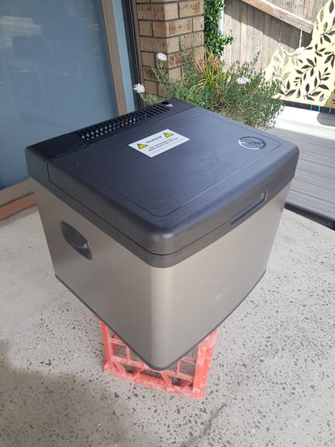 opposite lock 40l fridge review