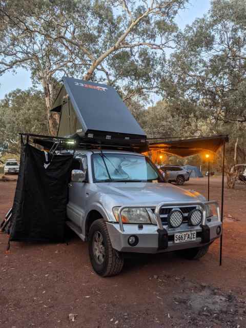 2004 MITSUBISHI PAJERO (4x4) Dual Fuel + rooftop tent + $15k accessori ...