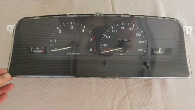 Ln106 Hilux Instrument Cluster 