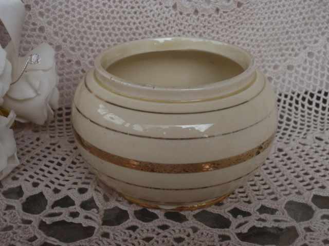 VINTAGE SADLER ENGLAND SUGAR BOWL CREAM WITH GOLD TRIM 6.2C HIGH ...