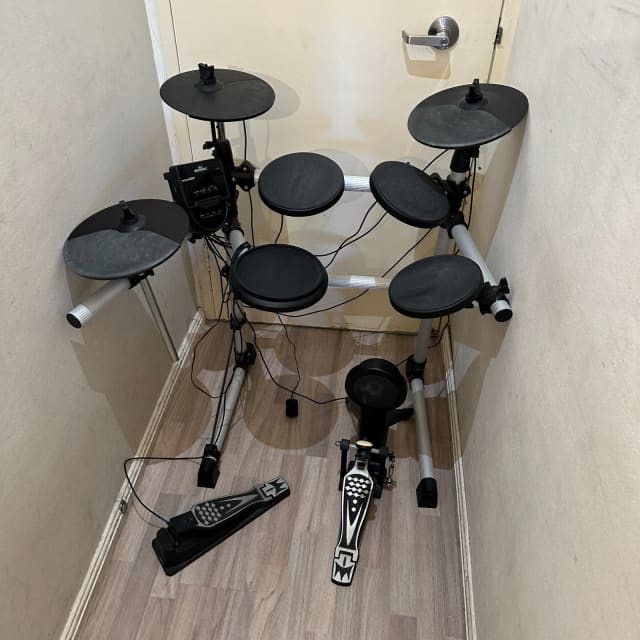 MASTERCRAFT DIGITAL PERCUSSION KIT DRUMS DRUM SET MCDD 403 WITH STOOL