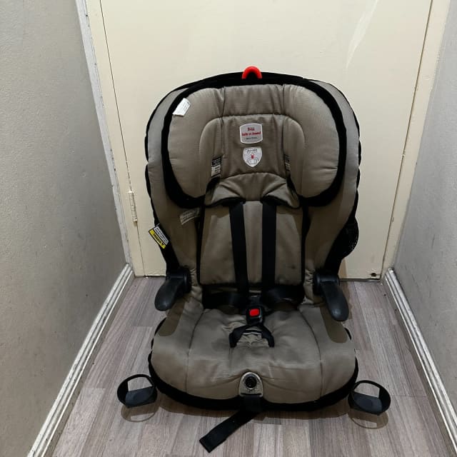 Britax safe and hotsell sound maxi rider ahr