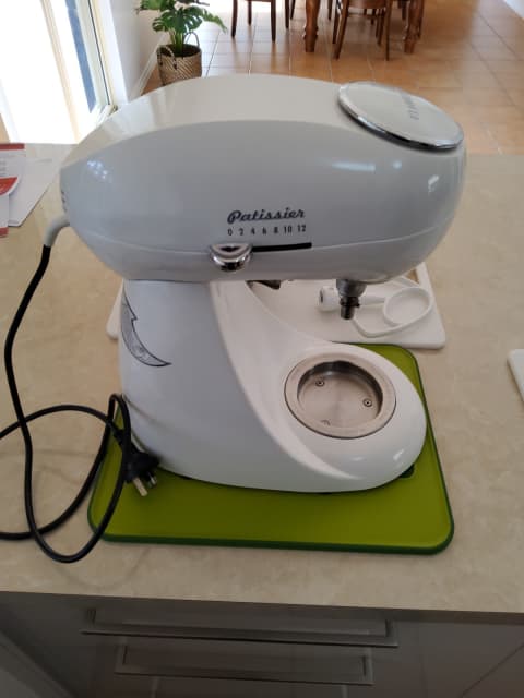 kenwood patissier mixer km270 price