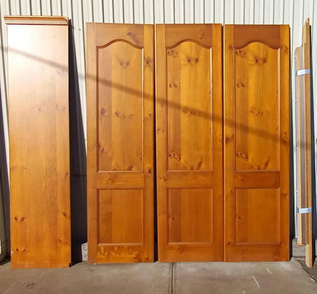 3Panel Sliding Wardrobe Door Set & Side Panel 2605mm H x 2190mm W Building Materials