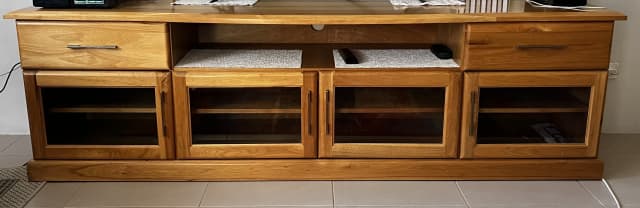 Sold pending pickup Solid Oak Tv Unit | Entertainment & TV Units ...