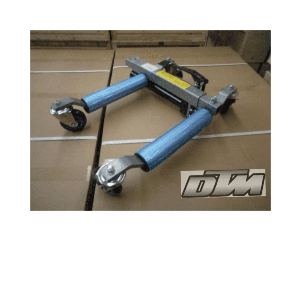 Go jacks, 2 x hydraulic, car positioning (MA102) after pay available