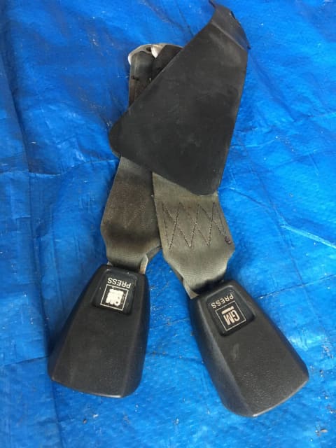 Holden HJ HX HZ Middle Rear Seat Belt Buckles o481094190 | Auto Body ...