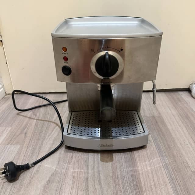 SUNBEAM CAFE CREMA EM4800C EXPRESSO COFFEE MAKER MACHINE Coffee