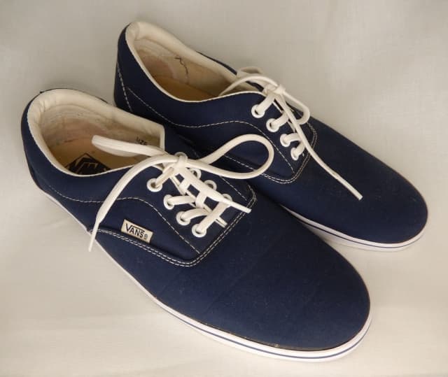 Vintage 20th Century NOS/Deadstock VANS sneakers (pre1993