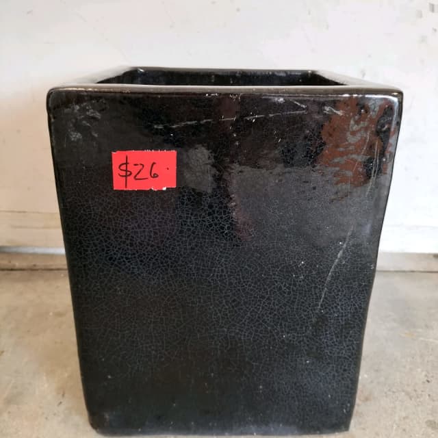 Black glazed terracotta plant pot with drainage. Pots & Garden Beds