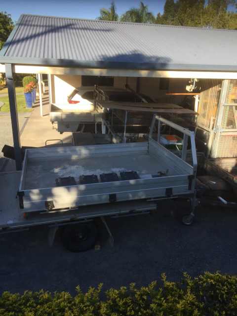 Single cab alloy ute tray Hilux slightly narrower new style hinges ...