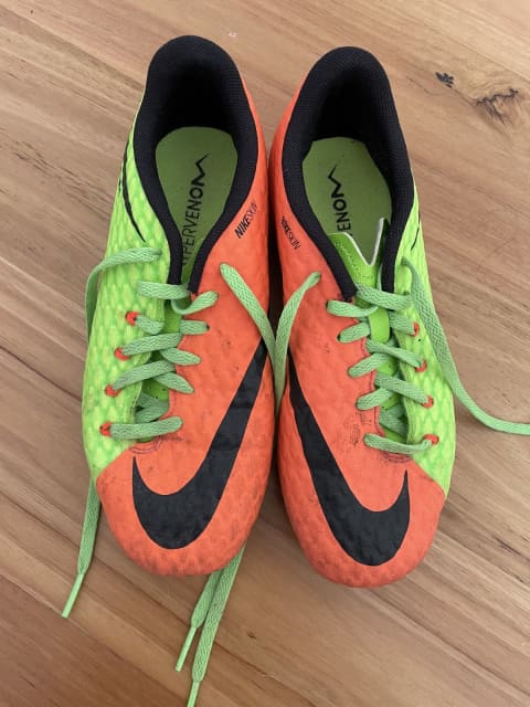 Nike Soccer boots US 4 pick up Chatswood/Willoughby