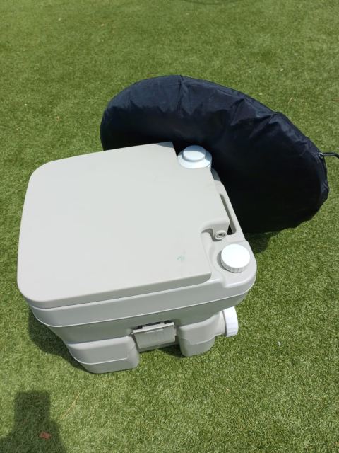 Weisshorn 20L Portable Camping Toilet & Pop-up Tent | Caravan ...