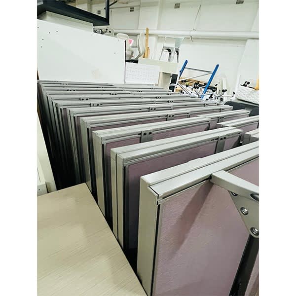 Our price 80 RRP 500 office workstation High Partitions Other